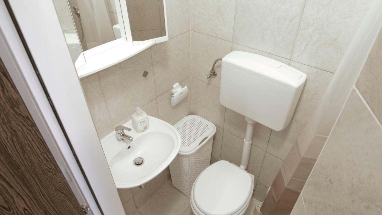 Donkey Apartment Виена Екстериор снимка